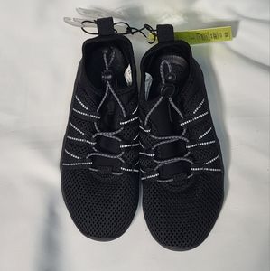 All In Motion Boys NWT Black Windsor Slip On Sneakers Size 13